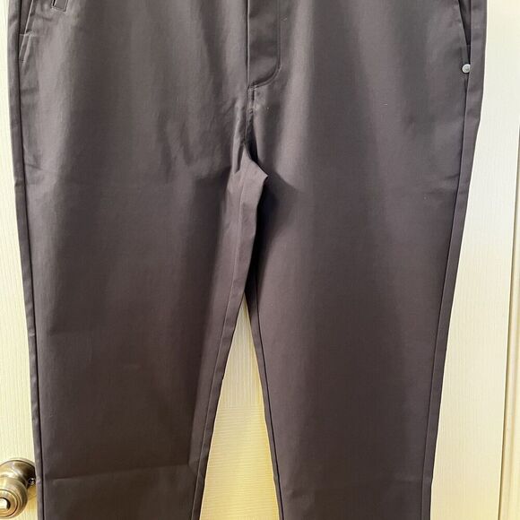 Vuori Cascade Tech Chino Pants Charcoal Gray Water-Resistant Men's Size 36 NWOT - Picture 3 of 14